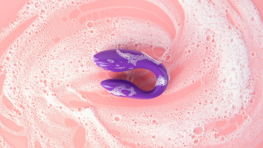 Clean sex toy vibrator